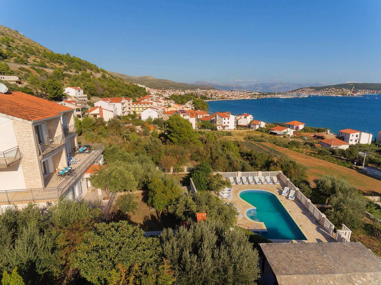 Irena Apartman *