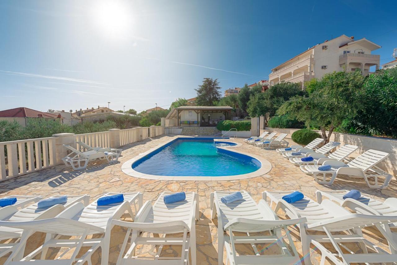 Irena Apartman