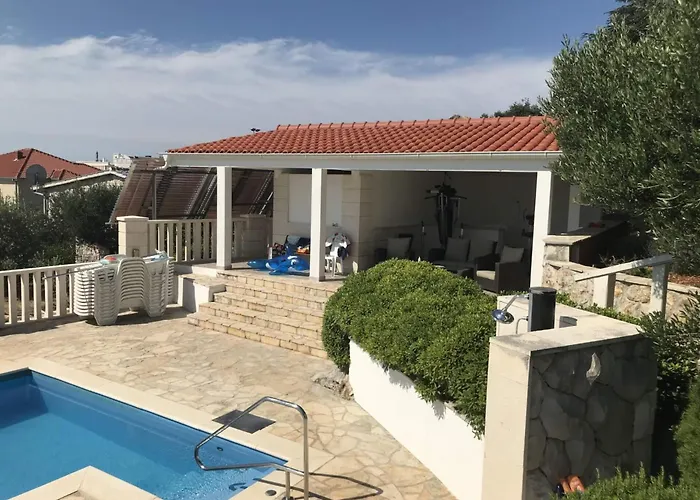 Residence Villa Irena Apartments