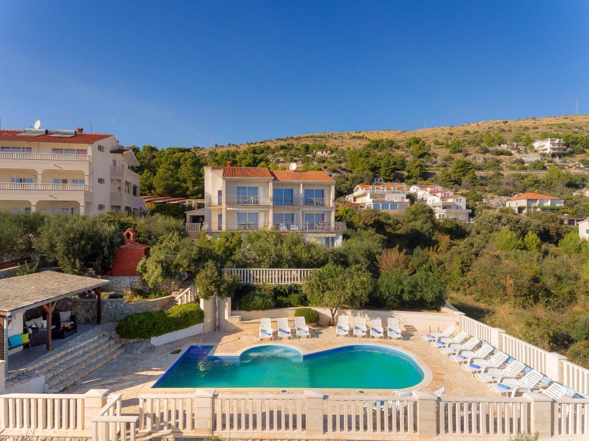 Irena Trogir